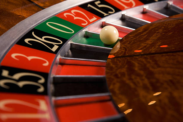 Antarmuka aplikasi mobile anastasya menampilkan meja live-dealer